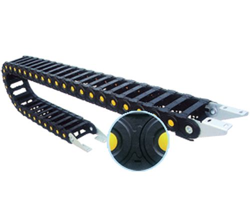 TLS46、TLF46系列新加型工程塑料拖链（金属接头）